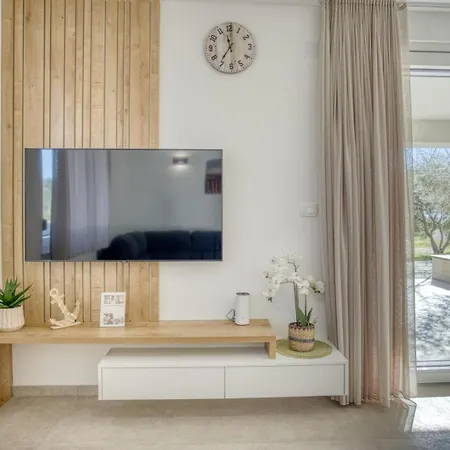 Apartment Crowonder Summer Dream New Near The Beach Vir