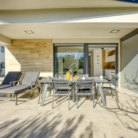 Crowonder Summer Dream New Near The Beach Apartment