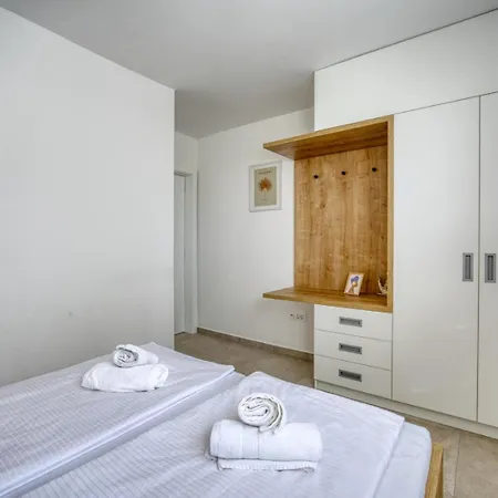 Apartment Crowonder Summer Dream New Near The Beach Vir